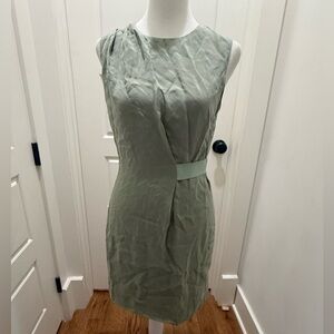 Alice + Olivia. Sage Silk Shift. Size Small.